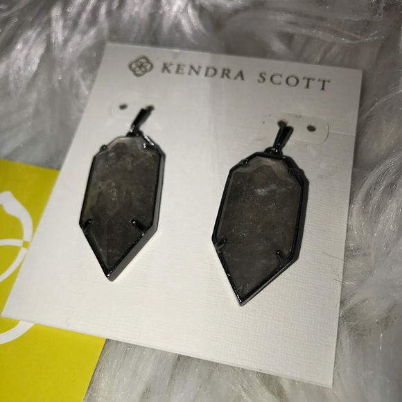 Kendra Scott Earrings (RETIRED) - Picture 3 of 6